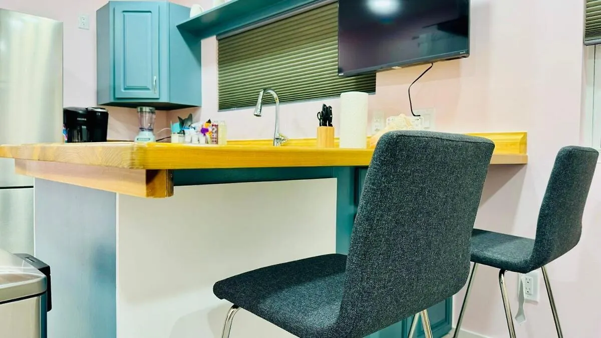 펜션 Sunrise Tiny Home - New&Cozy 사라소타